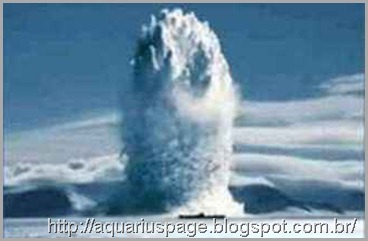 Bombardeio Disco Voador Bombardeio Disco Voador óvnis ocultos nas geleiras.