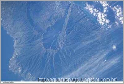 Flanco Vulcao Cumbre Vieja Flanco Vulcao Cumbre Vieja imagens de satélite do vulcão cumbre vieja.