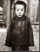 Pequeno Tenzin Gyatso Pequeno Tenzin Gyatso dalai lama.