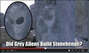 Alienigena Grey Stonehenge Alienigena Grey Stonehenge o vídeo: postado no youtube em 21/022013.