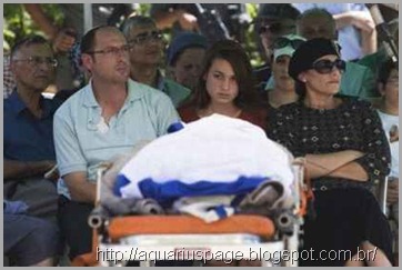 Israel Funeral Três Adolecentes Farca Israel Funeral Três Adolecentes Farca um falso funeral.