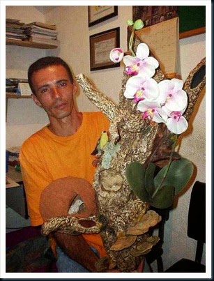 Curado por Alienigenas Curado por Alienigenas ex-soldado do exército é curado por extraterrestres.