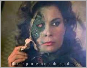 Disfarce Reptiliano Disfarce Reptiliano “portanto, não os temais; porque não haverá nada encoberto que não seja revelado, nem oculto que não seja descoberto”. (mateus, 10:26).
