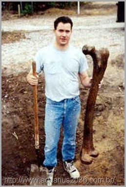 Femur Humano Gigantes Femur Humano Gigantes provas de gigantes destruídos pelo smithsonian.