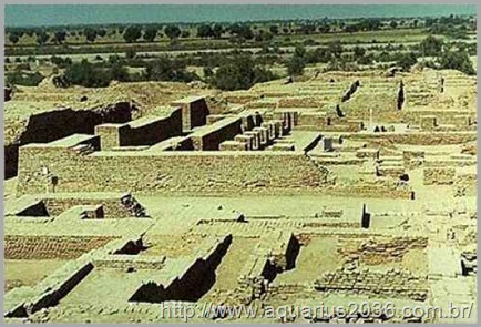 Confronto Deuses Mohenjo Daro Confronto Deuses Mohenjo Daro ruínas arqueológicas de mohenjo-daro.